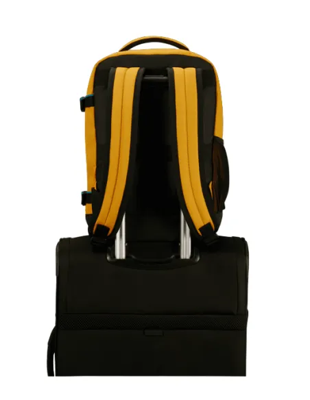 Mochila de viaje de pequeño tamaño American Tourister Take2Cabin, yellow